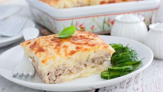 Тертая картофельная запеканка с фаршем